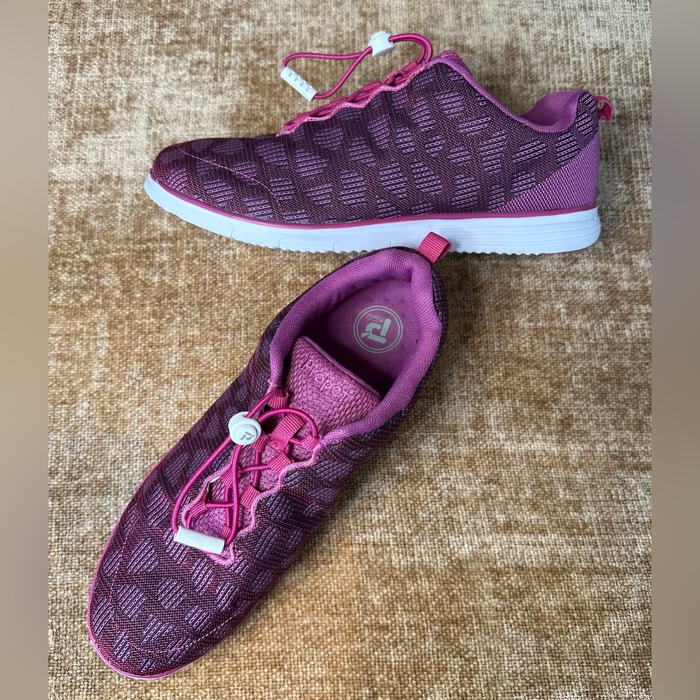Propet Travelfit Comfort Walking Shoes/Sneakers Berry Size 11